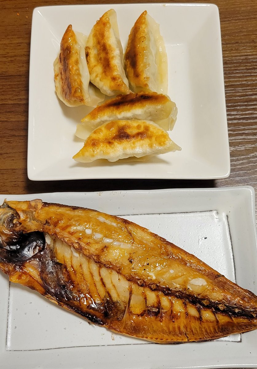 今夜はこいつらで飲むど～💡
１人晩酌の時間🎶
台風の影響ありませんように🛐