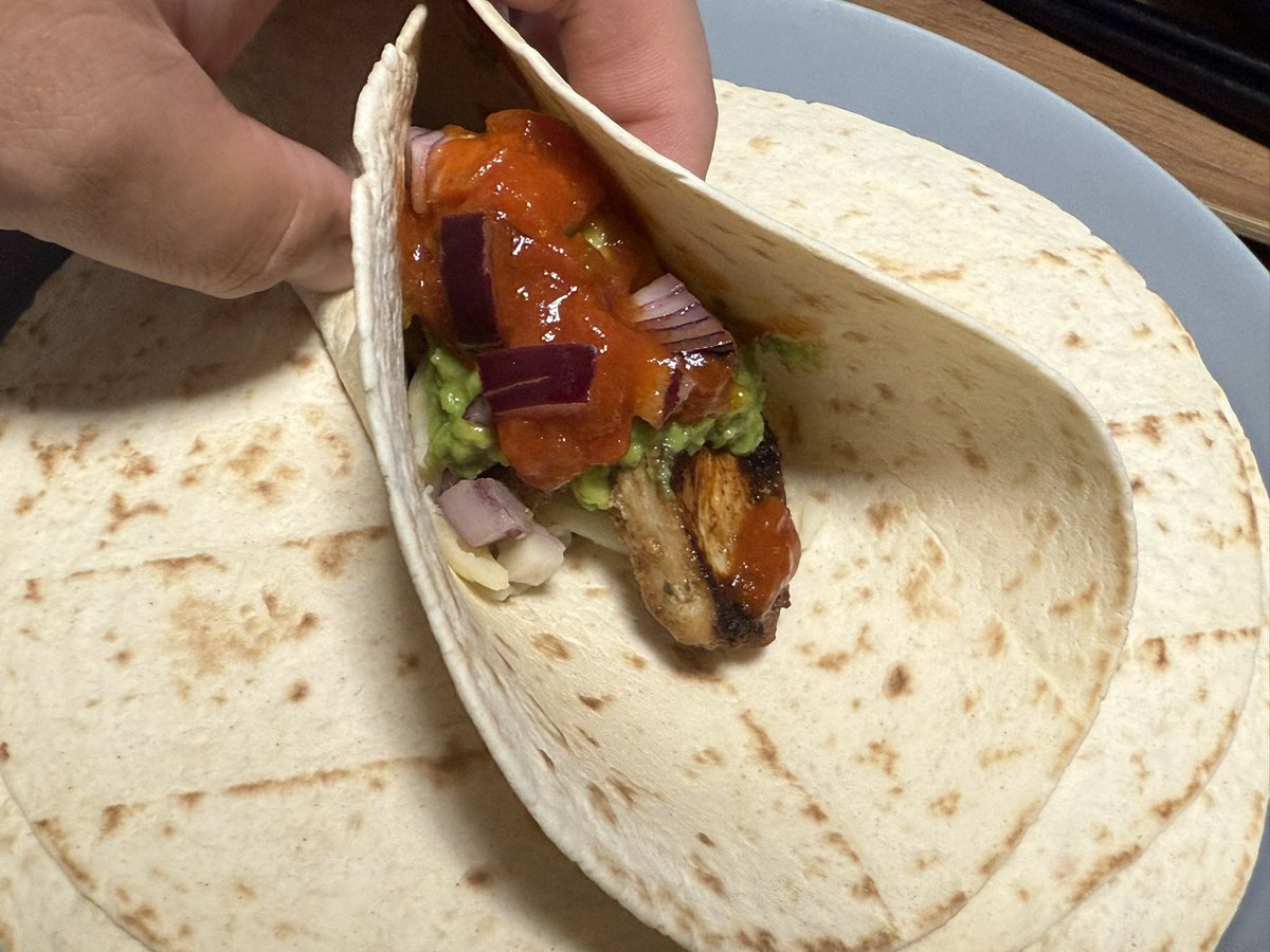 タコス食べた過ぎて簡易的に作ったった🌮