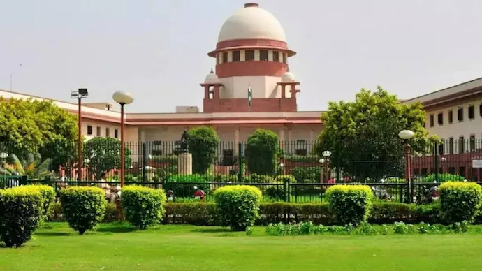 IndiaToday's tweet image. SC tightens stance on caste atrocity cases 
Pre-arrest bail valid only if no clear caste abuse is established. 
#SupremeCourt #Maharashtra #SCJudgment | @mewatisanjoo

Read more: intdy.in/caa431