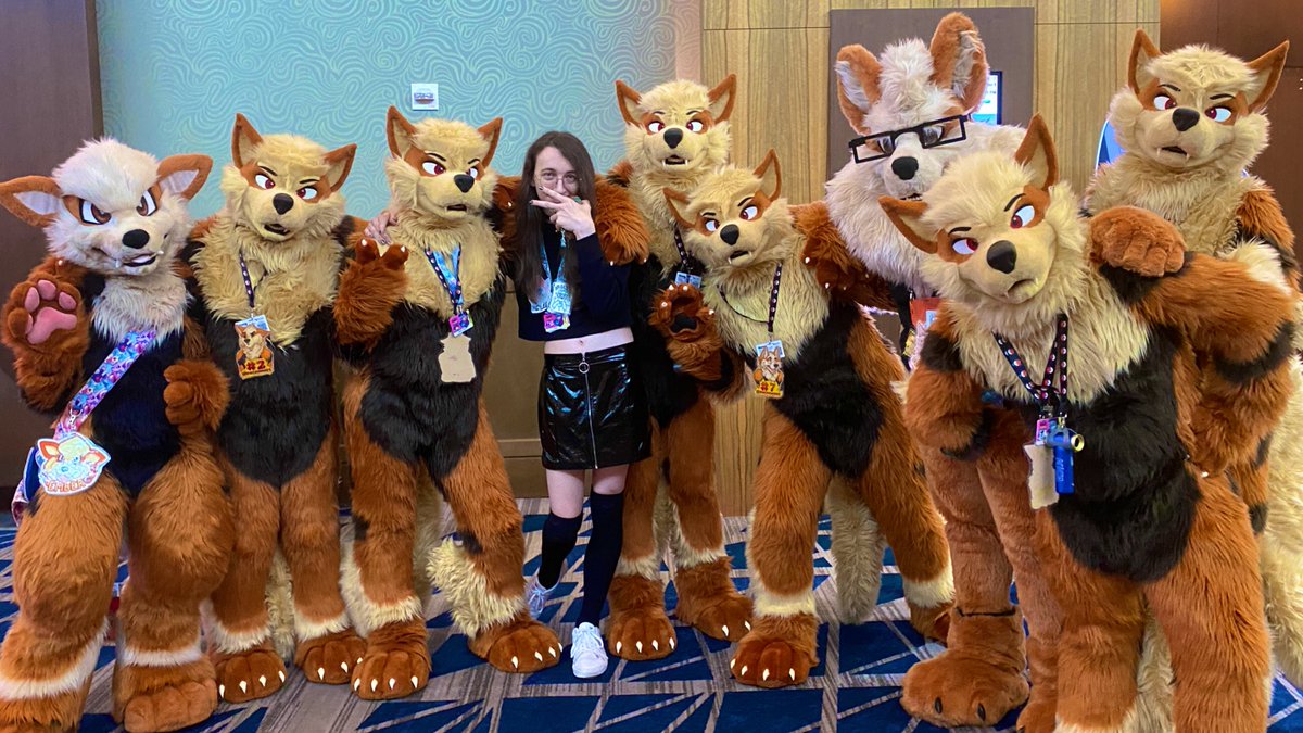So glad I got to meet <a href="/packonines/">Dressed to the Nines</a> at #Megaplex2025, they’re awesome! 🔥