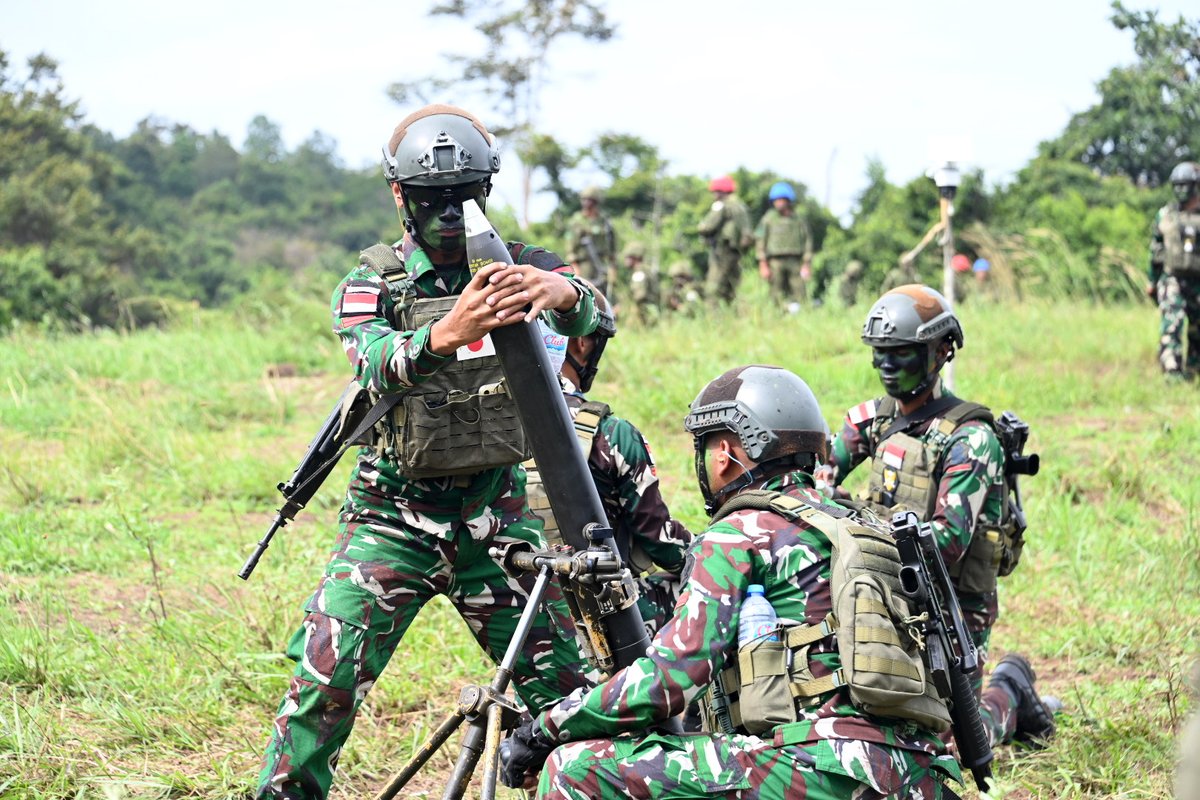 陸上自衛隊 米国射撃訓練参加記念盾 陸上自衛隊 米国射撃訓練参加記念盾