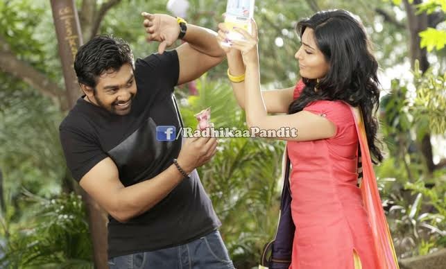 HonestKGFFan's tweet photo. Quote/Reply with ur 2nd Favourite Hero

Mine - #DhruvaSarja
During Addhuri Bahaddur everybody was saying he is bigger than #YashBoss. Was collecting more also, Radhika was heroine in both👌 I was confused on whom to like but I committed to #Yash after KGF❤️ #ToxicTheMovie https://t.co/1JafsLnAg0