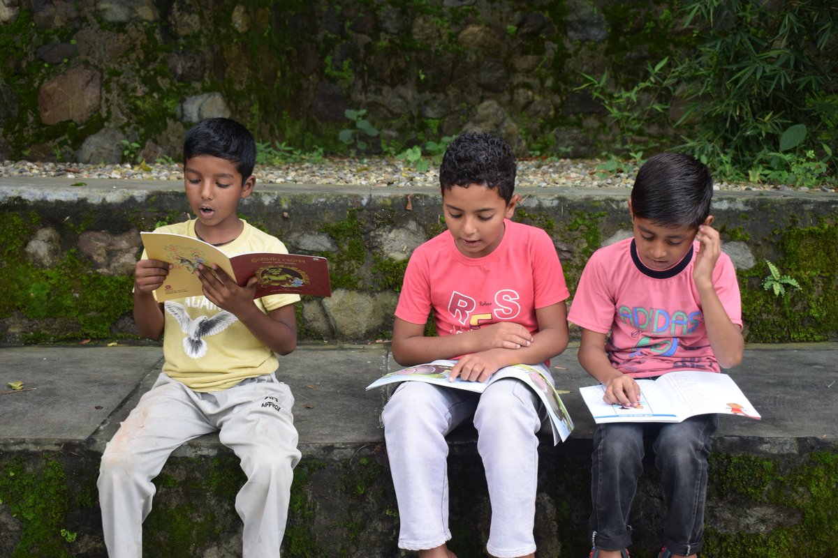 roomtoreadindia's tweet photo. On 3 Sept in Dehradun, a Mobile Library Van was launched at SCERT by Ms. Bandana Gabriyal, Director, Academic Research and Training, and Mr. Kuldeep Gairola, Additional State Project Director, carrying stories to homes and communities across the state.
#IndiaGetsReading https://t.co/Te9F9rcQDV