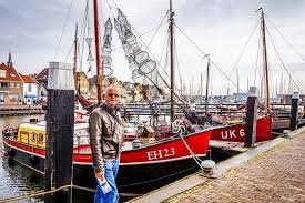 ypma_albert's tweet image. Then they brought all their boats to the shore, and followed him.
Lk 5

4/9/2025

#disciples #fishermen #Urk