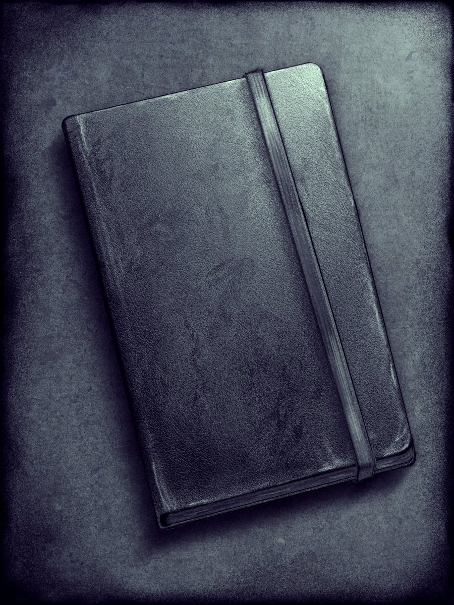 AroUnleashed's tweet image. Sketchbook...