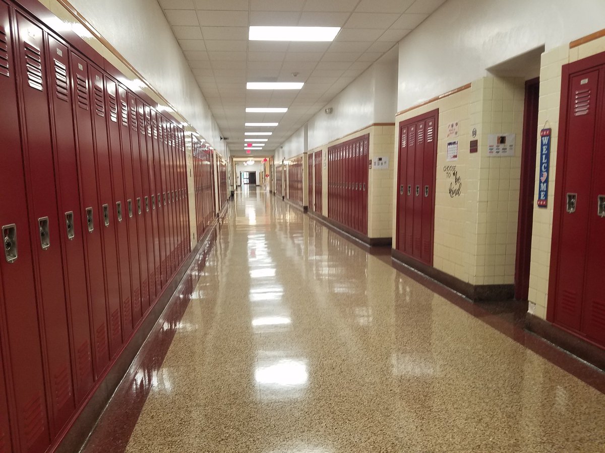 We are ready for you Cannoneers! Welcome back to school 🤩 #firstdayofschool #WeAreVliet #WelcomeBack