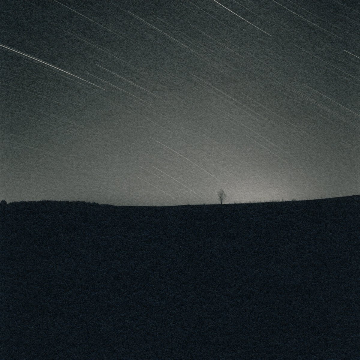 eto_silversalt's tweet image. 郷愁と孤独、今週末より展示開始です