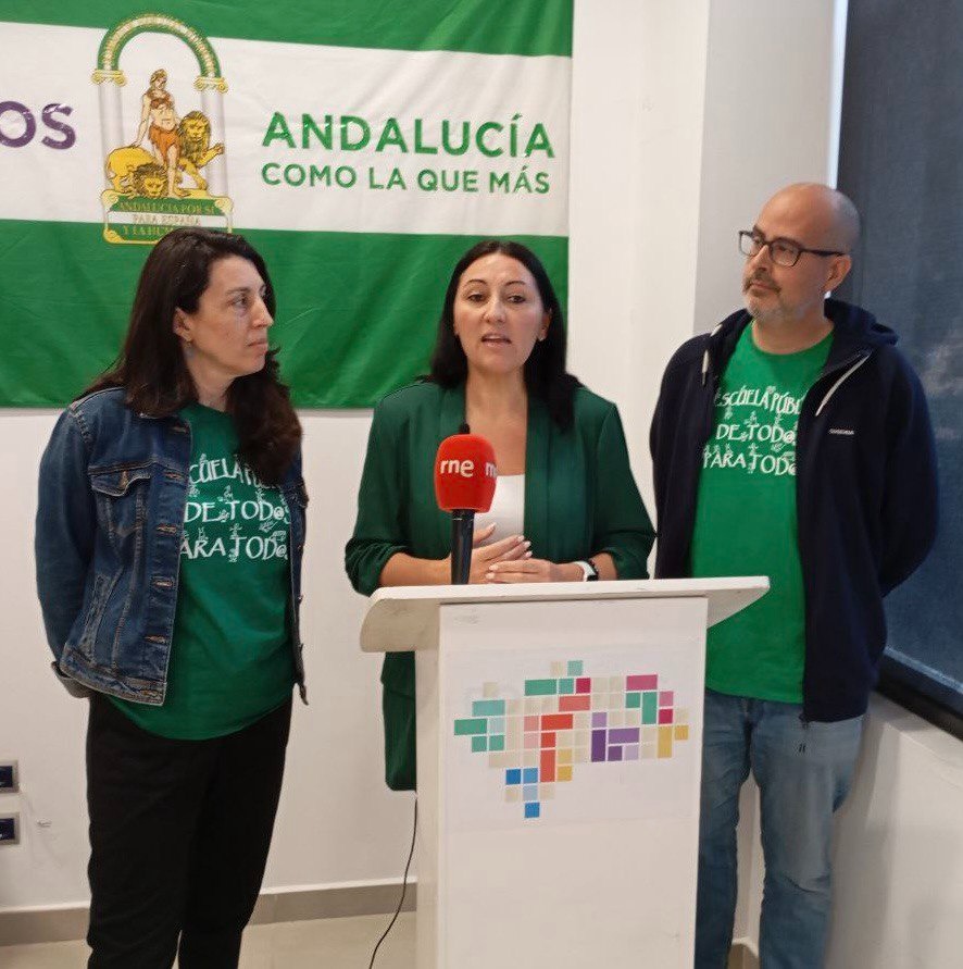 Podemos acusa a la junta de provocar un ERE encubierto en  educación 
tps.soy/01Bow