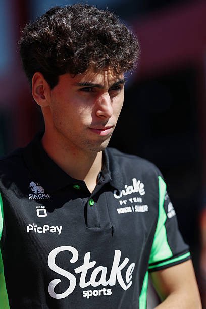 Buongiorno, Italia! 

Bortoleto has arrived for Media Day! 

#GabrielBortoleto | #MonzaGP 🇮🇹