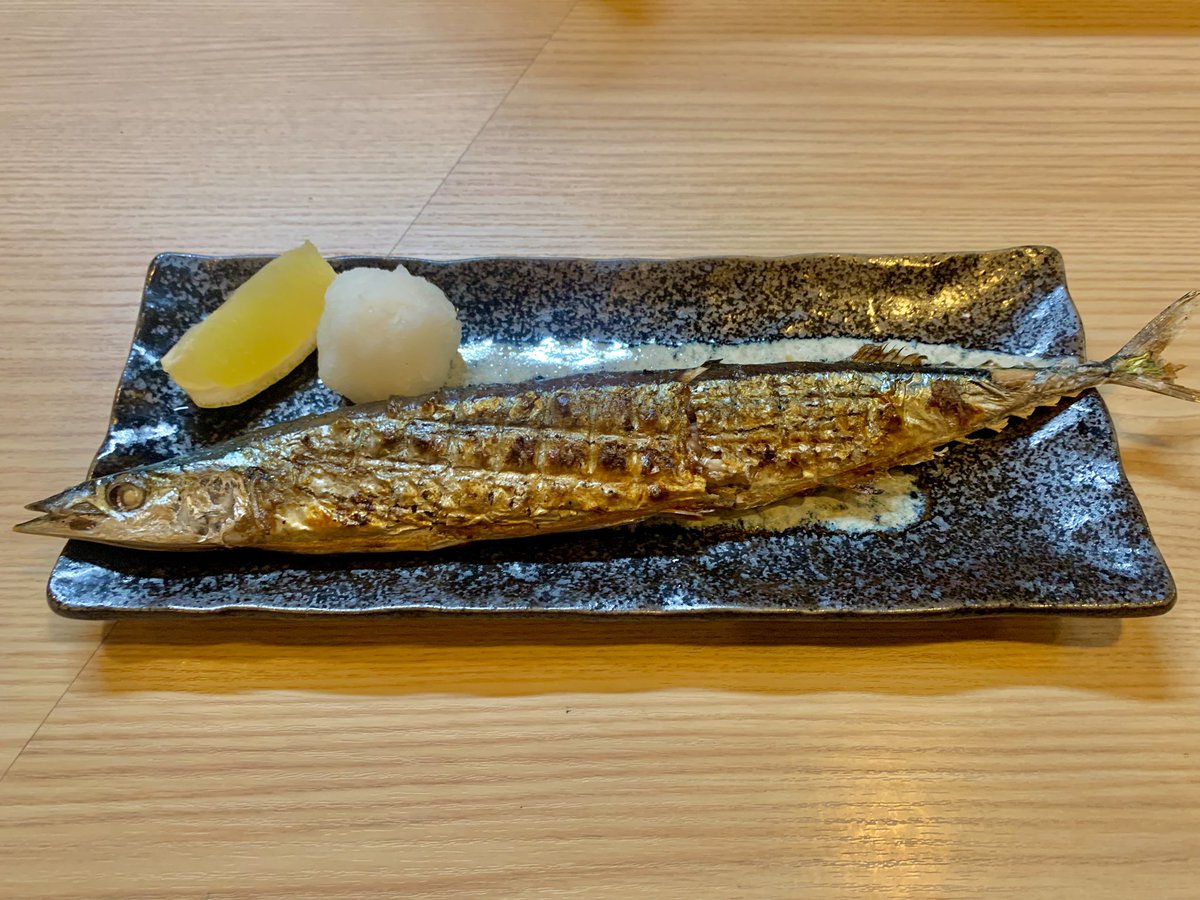 そういえばうちの店も秋刀魚きましたよ🍁
今年の秋刀魚は大きい！！
私もこの間もらったけどめっちゃ美味しかった😋🩷