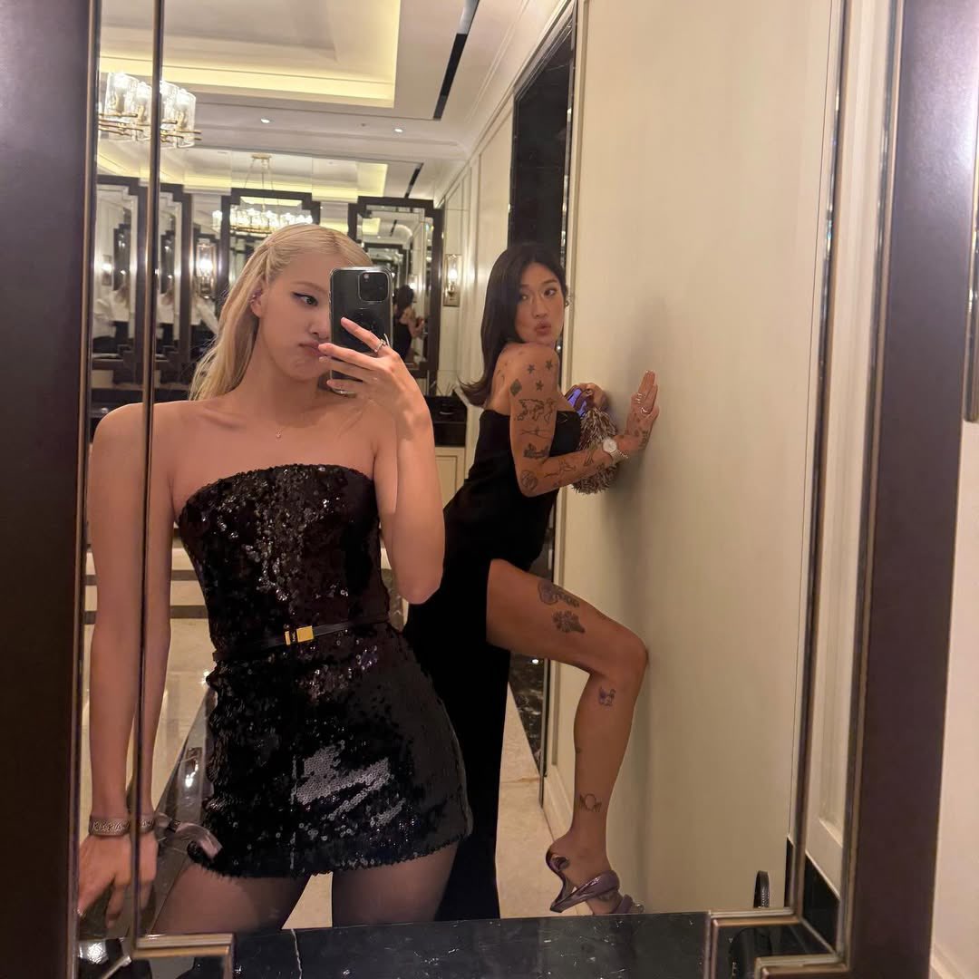 roseannepics's tweet image. 🖤