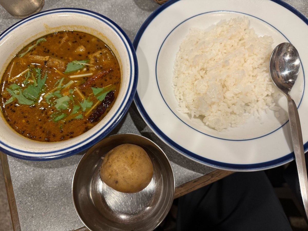 logimate0722's tweet image. 今日はカレーをたべました。おいしかったです。