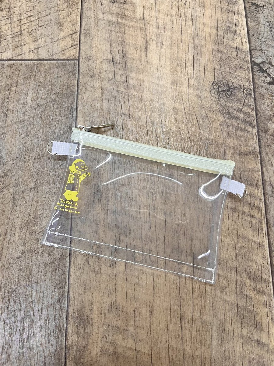 ダブルバインダーのセンターポーチを無くしたバージョンで作って欲しい。

オーダーはそういう話。
ポーチ無しは生産上、私としては楽だけど
良いのでしょうか？

この仕様、待ってました！！って方
いらっしゃいますか？
もし、マイノリティでもいるなら
オプションで選べるようにしようかと…

#手帳