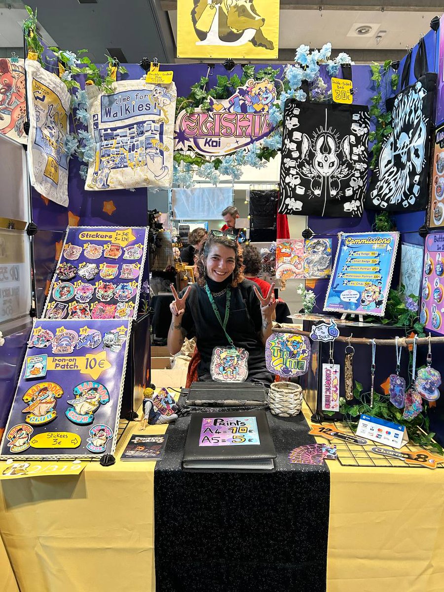 Come say hi at my #Eurofurence29 Booth ! B2/319 ❤️