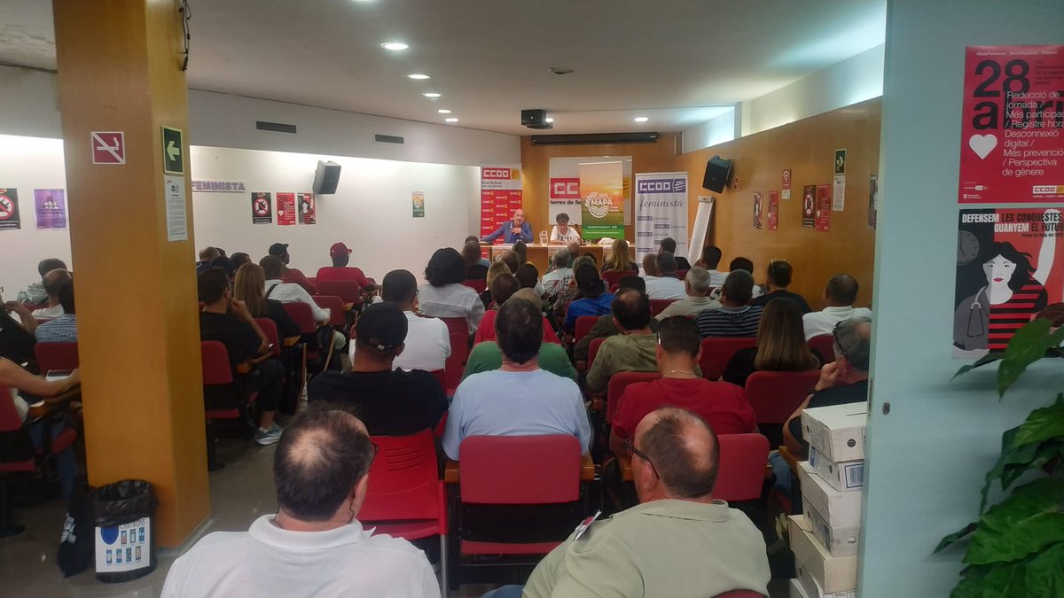 Avui estem participant a Lleida en una jornada sobre els fluxos migratoris al sector agroalimentari, junt amb <a href="/CCOOLleida/">CCOO Lleida</a> i <a href="/FIccooAragon/">CCOOIndustriaAragon</a>, en la qual parlem de:

📌 la realitat migratòria a l'Estat
📌 els mecanismes d'accés al mercat de treball
📌 el nou reglament d'estrangeria