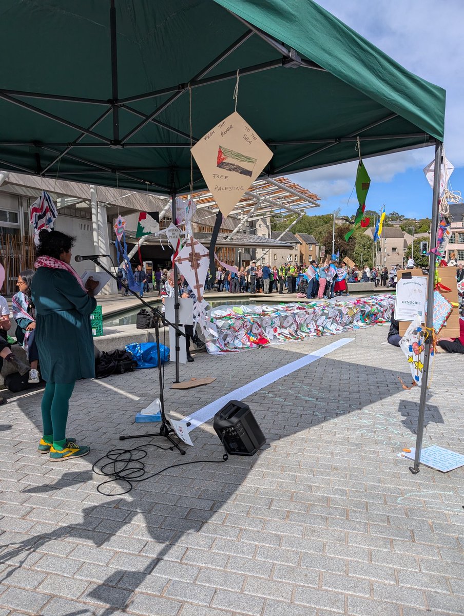 The Mothers against Genocide are reading out names of the dead in Gaza and these activists are still drowning them out while carrying placards in support of Gaza and trans rights of course. Not sure if they understand what the problem is here ....
