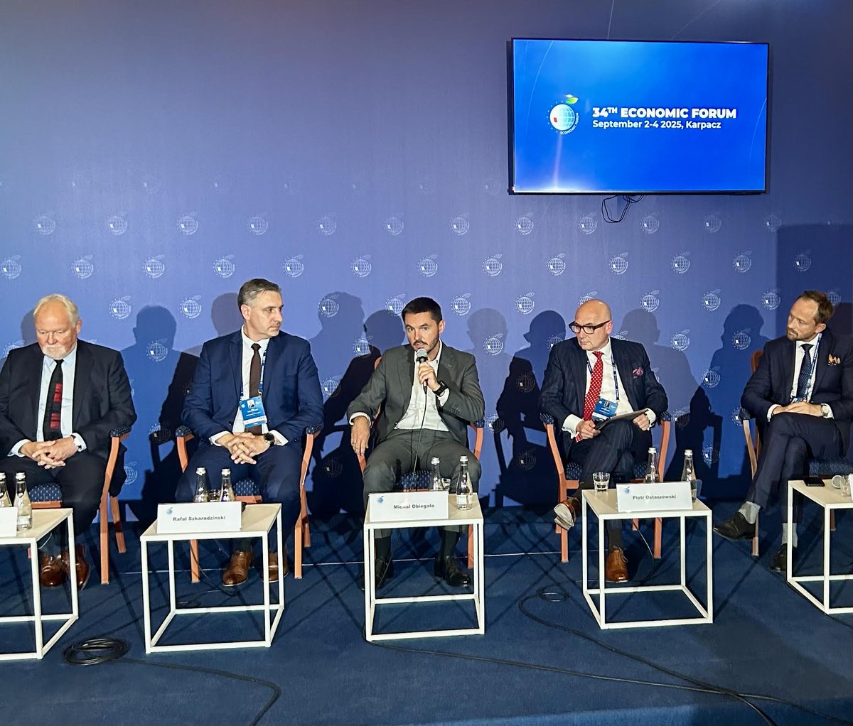 Temat odnawialnych źródeł energii jest dziś bardzo ważny. Prezes bp w Polsce, Michał Obiegała, uczestniczył w panelu „Odnawialne źródła energii jako element na drodze do transformacji energetycznej”. W imieniu branży podkreślił potrzebę spójnych regulacji, rozwoju sieci i