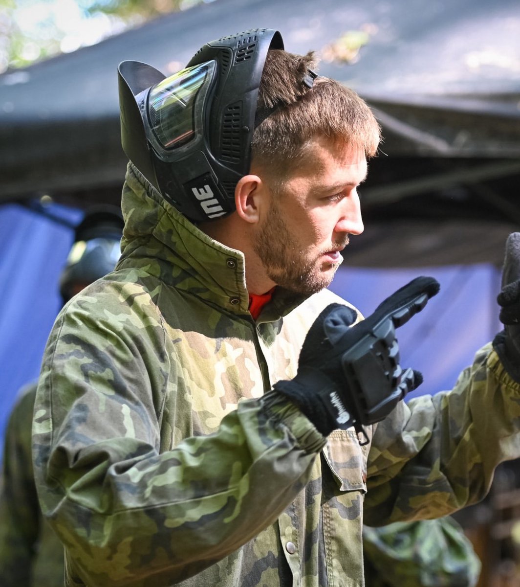 Yesterday I gave my teammates a free paintball masterclass.. took out half the other team, didn’t even hear the ref blow the whistle, so I camped on the field for another 10 minutes. Easy win. If I played football as good as I played paintball yesterday i would be in Real by now.