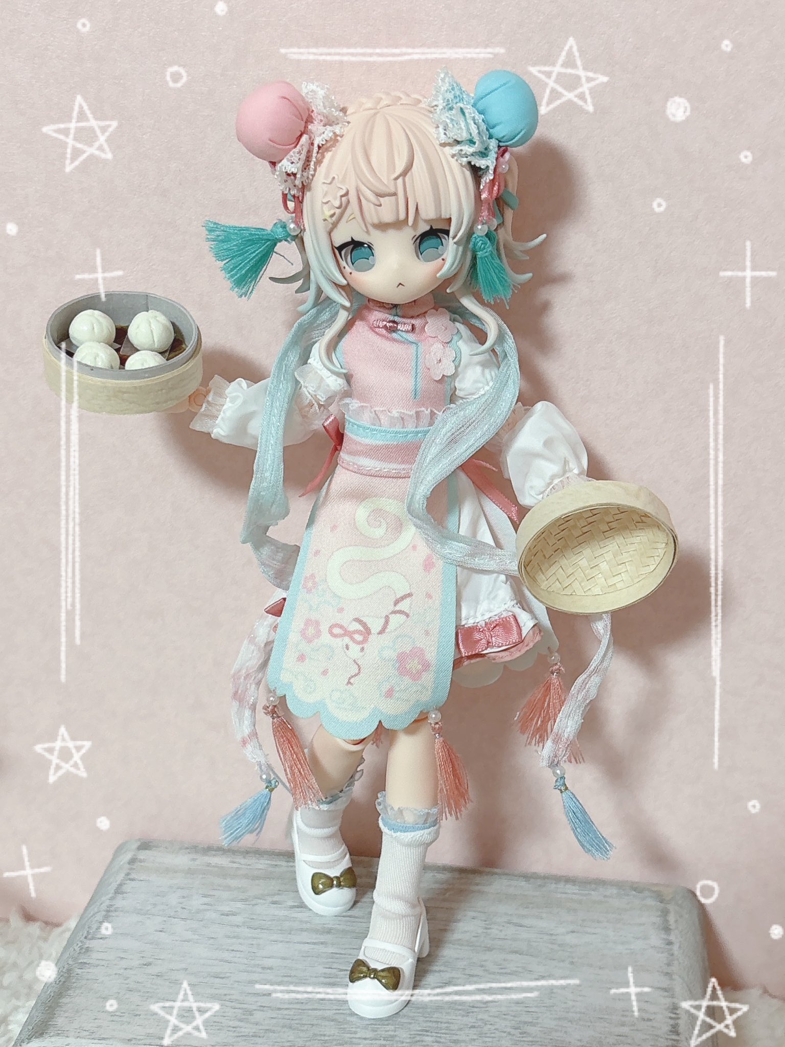 はる♡りか 今日はめちゃくちゃ寒いですね〜🥶 本日22:00〜メルカリでこの