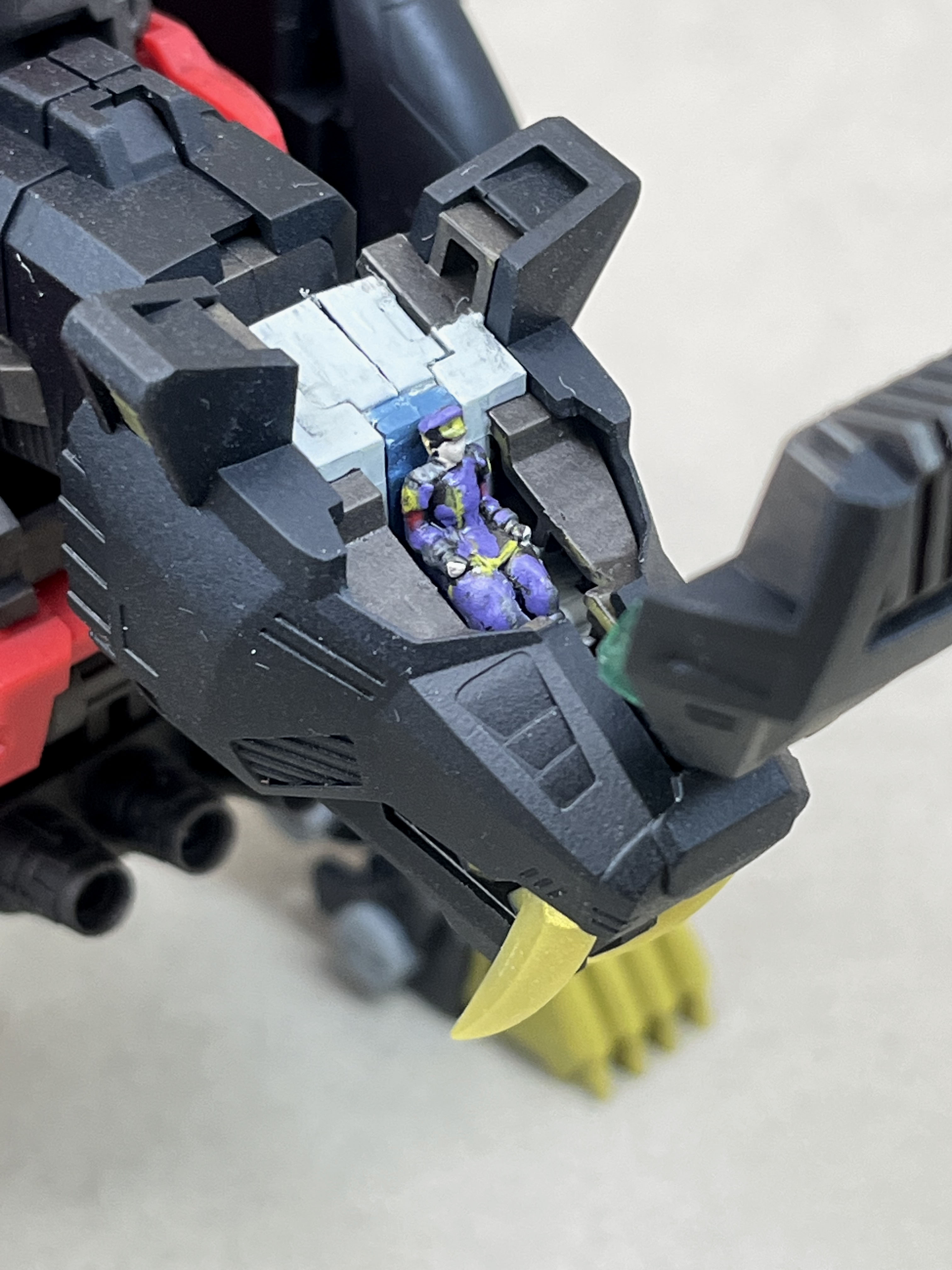 ゾイド　hmm カールリヒテンシュバルツ フィギュア ゾイド hmm カールリヒテンシュバルツ フィギュア - メルカリ
