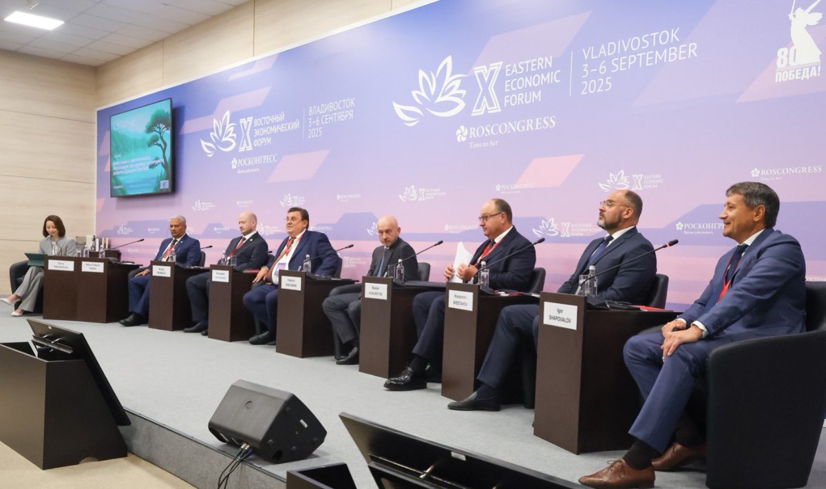 IBCA_official's tweet image. Today at the 10th #EEF in Vladivostok, Dr. @SPYadavIFS, Director General, #IBCA , addressed the panel discussion on “Investing in Environmental Education: How to Combine the Protection of Rare Species and Business”. 

He underlined the vital role of wildlife and eco-tourism in…