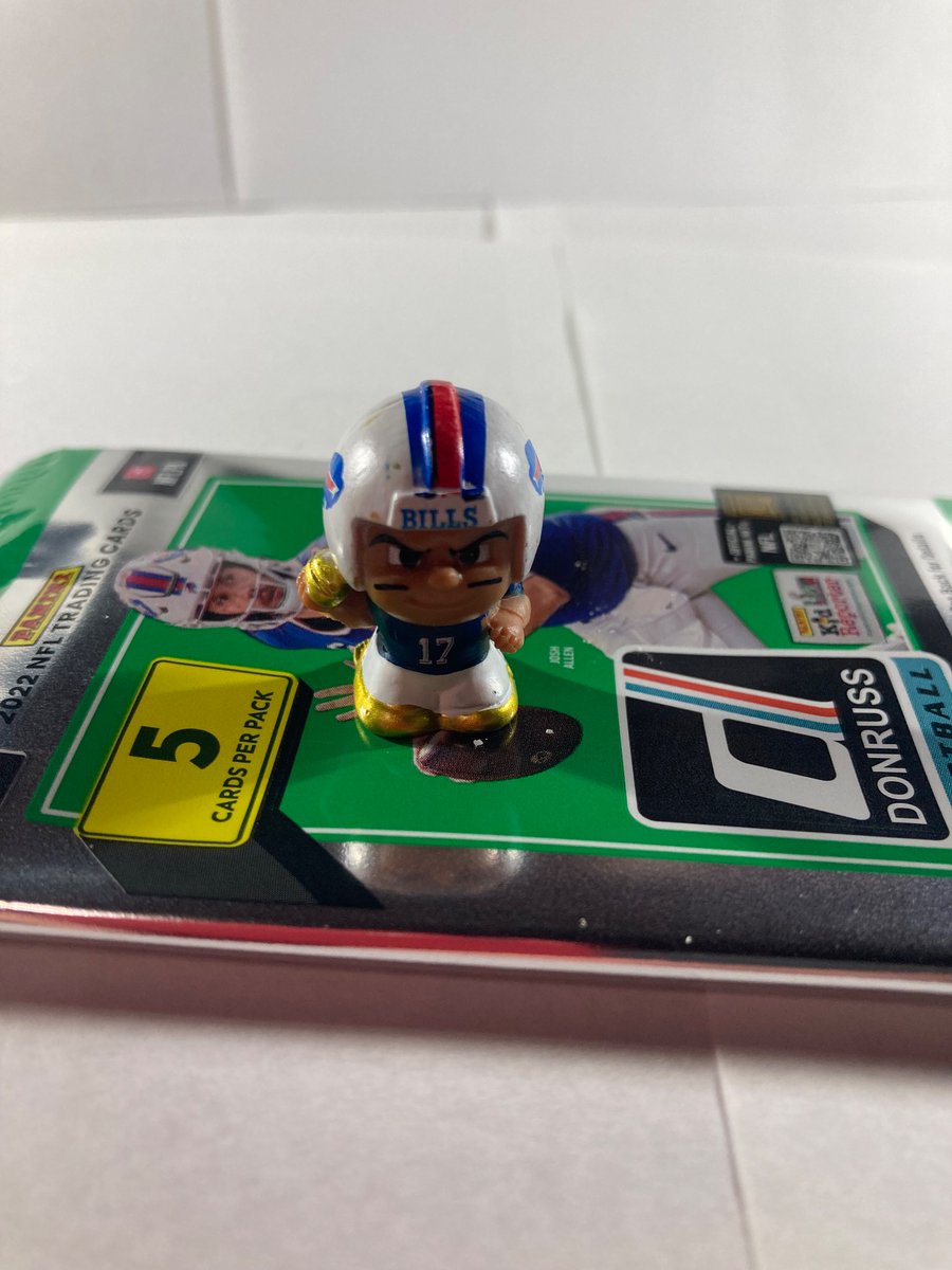 1218Sports's tweet image. 🎁Appreciation Day Giveaway🎁

Winner Announced Wednesday

🔥Josh Allen Gold TeenyMates + Josh Allen Donruss NFL Pack #BillsMafia

To enter
1. Follow
2. Retweet
3. Like