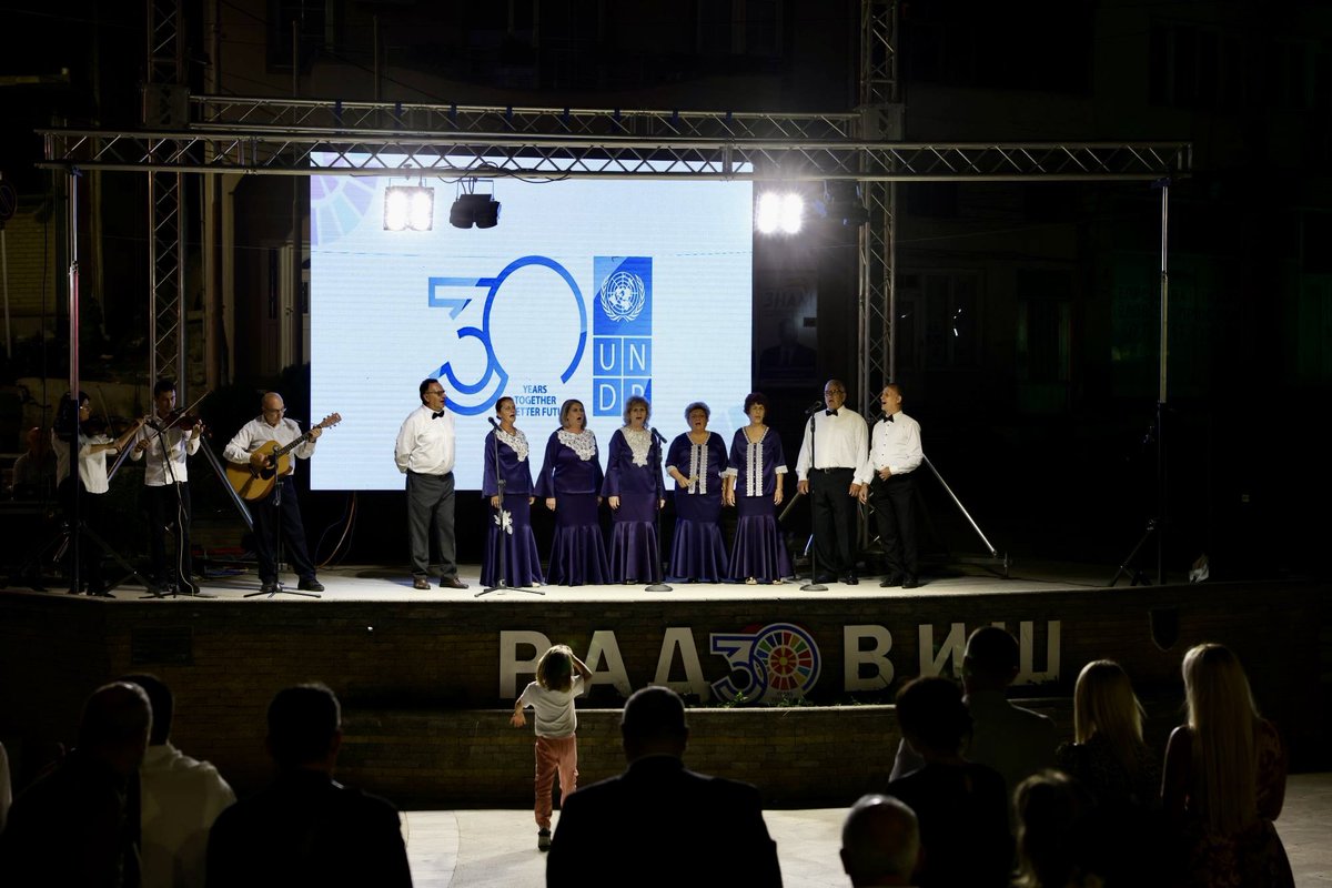 Marking 30 years of UNDP in 🇲🇰with Mayor of Radovish Ristov &amp; partners from the South-East Planning Region. We met businesses &amp; NGOs we’ve supported and pledged to strengthen local governance, citizen engagement &amp; jobs. Thank you for a wonderful evening! #Together4BetterFuture
