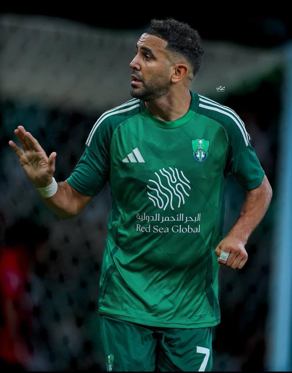 🎙️| هل ترغب بالعودة الى اوروبا ؟

🚨| رياض محرز :

أفتقد ذلك أحياناً، أنا أحب اللعب في أعلى مستوى، ولكن في الوقت الذي تتخذ فيه قراراً يجب عليك أن تجد التحدي الخاص بك، وأيضا الحافز.