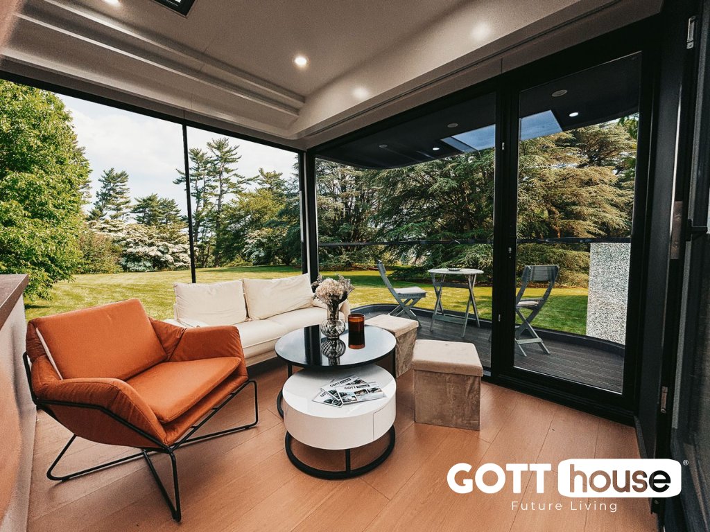 GOTThouse's tweet photo. O mobilních domech se poslední dobou hodně mluví 🏡 a jejich popularita roste čím dál víc 🚀
Co za tím stojí? 🤔👉 https://t.co/LZCVfbduYw https://t.co/1ALhS2idg0