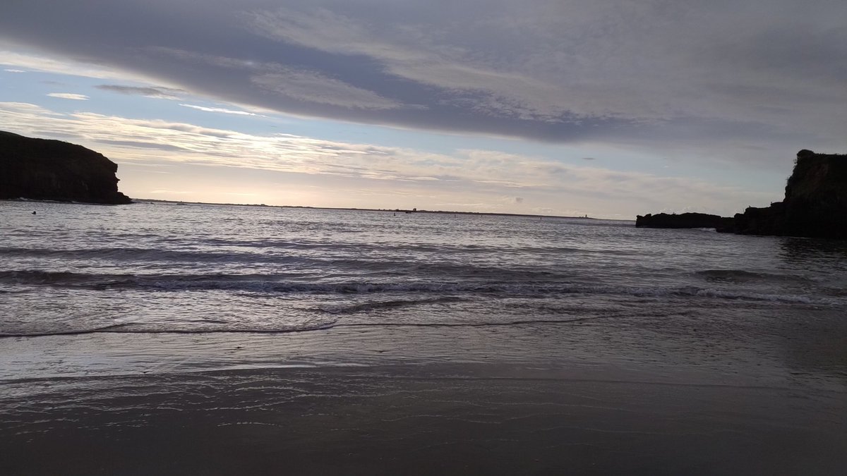 wavedavey's tweet photo. Morning all. Sunny(ish) and dry https://t.co/WcOZi50xNQ