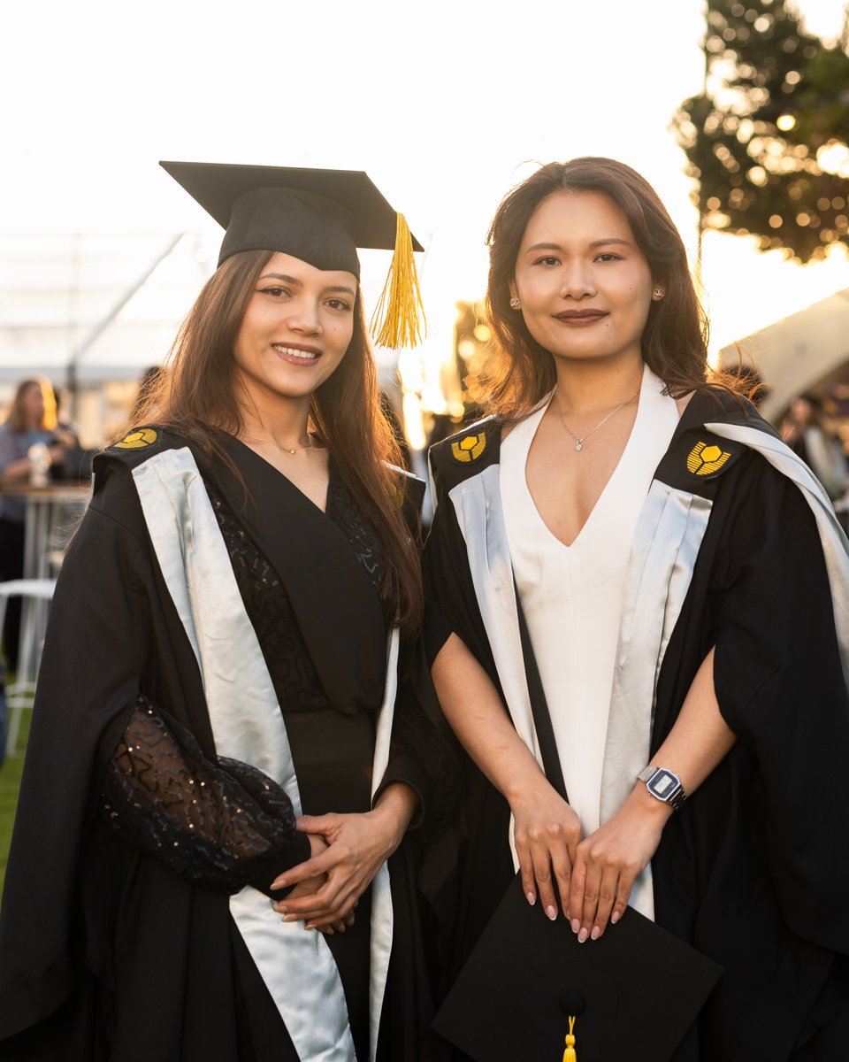 CurtinUni's tweet photo. π And so it begins!
#CurtinUniversity #CurtinGrad CRICOS code: 00301J. https://t.co/R5OI1Be8Fb