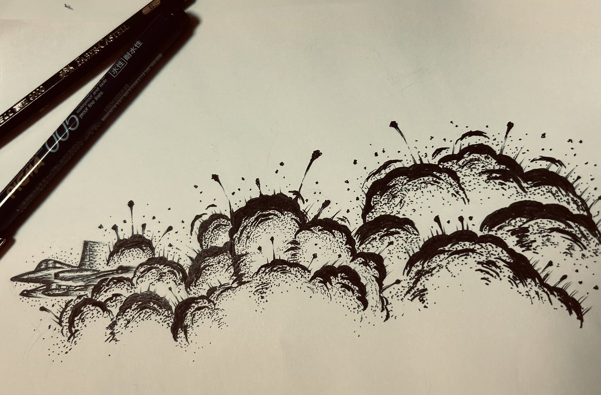 ちょっとイラスト描きたくなり、爆炎の練習中…難しいです😓
