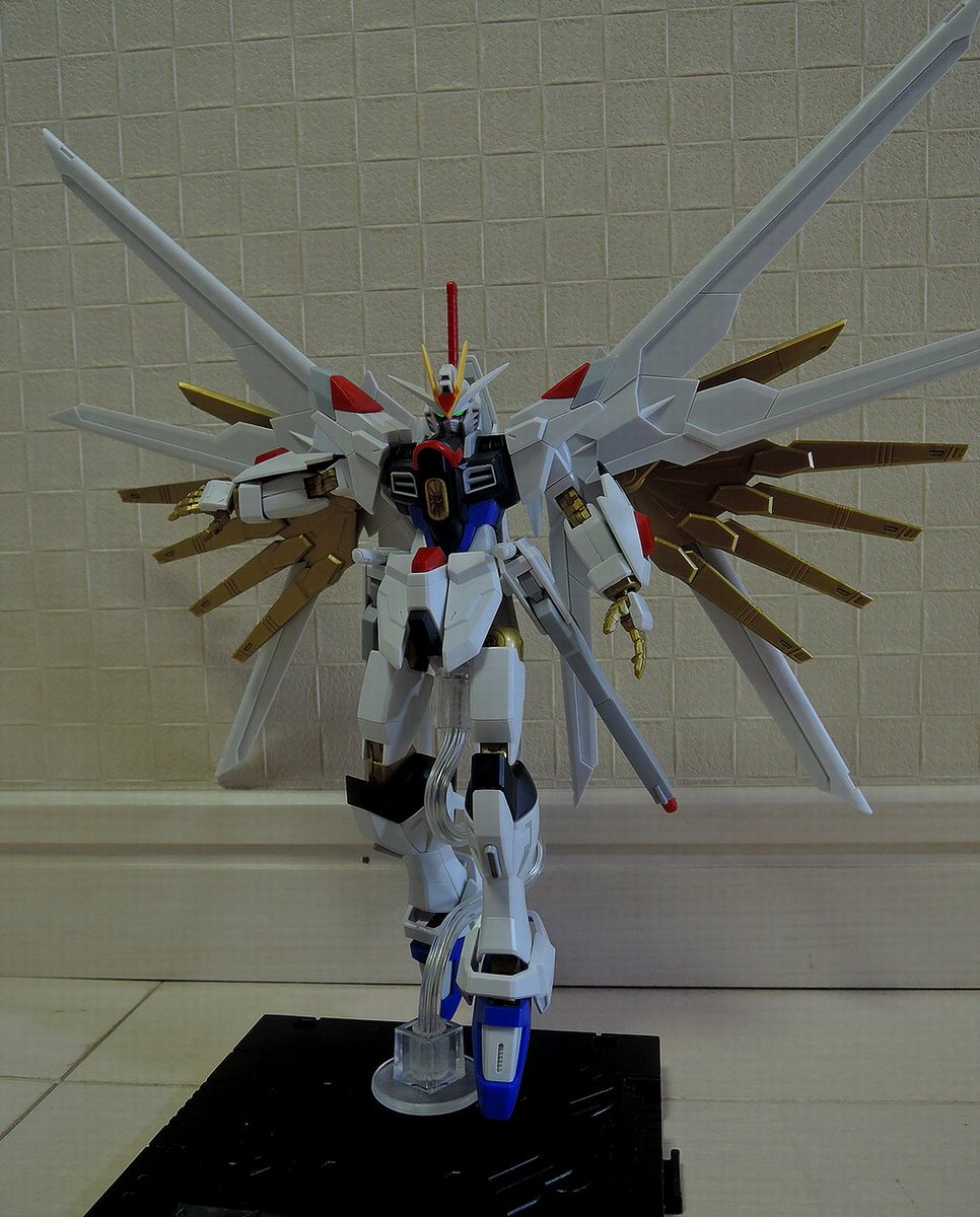 ロク【RO KU】 (@aono6) on Twitter photo #ガンダムシードフリーダム 
いきなりですが、HG マイフリ パチったです(^^)
カッコイイです~このまま完成させるか~するとしたら全塗装ですし~ディテールも少しふやしたいし~妄想するだけで楽しくなるキットです♪
#ガンプラ #ガンダムシードフリーダム 
いきなりですが、HG マイフリ パチったです(^^)
カッコイイです~このまま完成させるか~するとしたら全塗装ですし~ディテールも少しふやしたいし~妄想するだけで楽しくなるキットです♪
#ガンプラ