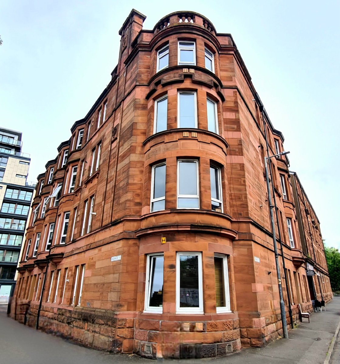 A rather gorgeous red sandstone tenement on the corner of Arcadia Street and Greenhead Street in the East End of Glasgow.

#glasgow #architecture #glasgowbuildings #tenement #glasgowtenement  #buildingphotography #architecturephotography