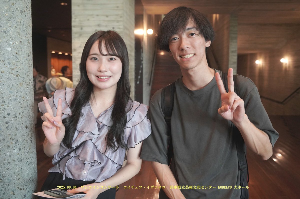 ワンコインコンサート コイチェフ・イヴァイロ
　　マリンバ、ブルガリアと日本を巡る詩
満員のお客さまから熱狂のブラボー！と拍手で終演
しゃろむ氏と黒澤氏も絶妙の共演 👍
サイン会の隙間から撮影しています
可愛いカワイイ うえこさん と ２日ぶりの りんくん も応援に来てくれています (^^)