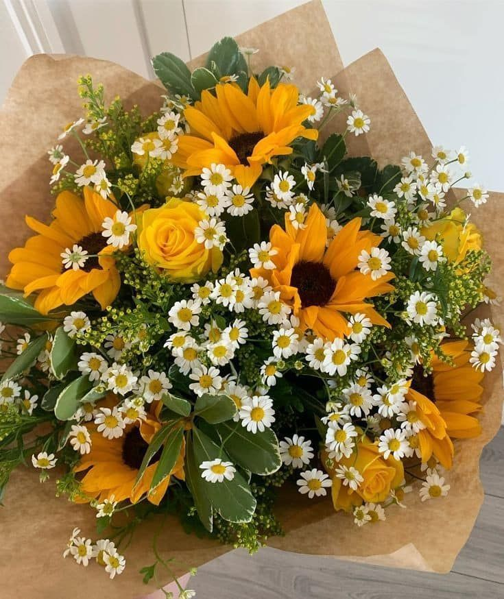 sunflowerchives's tweet photo. Dream bouquet https://t.co/vIzTsU9tiK
