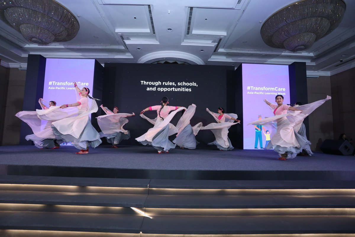 SingerHanaa's tweet image. #Care is an integral part of the #FinancingforDevelopment It is the strength that holds families/communities together. At the #AsiaPacificCareForum2025 I called on all to make care visible, valued & shared so every woman, child & older person can live with dignity & opportunity.