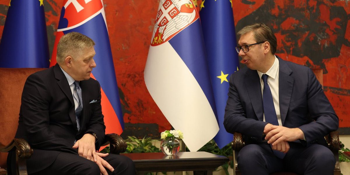 🇷🇸🇸🇰 BEIJING: Vučić expects Fico to come to Serbia soon

Serbian President <a href="/avucic/">Александар Вучић</a> had a long discussion with Slovakian Prime Minister <a href="/RobertFicoSVK/">Robert Fico 🇸🇰</a> on many issues, including the events in Bački Petrovac.

"We even talked about the tricks that some had tried to sell to the