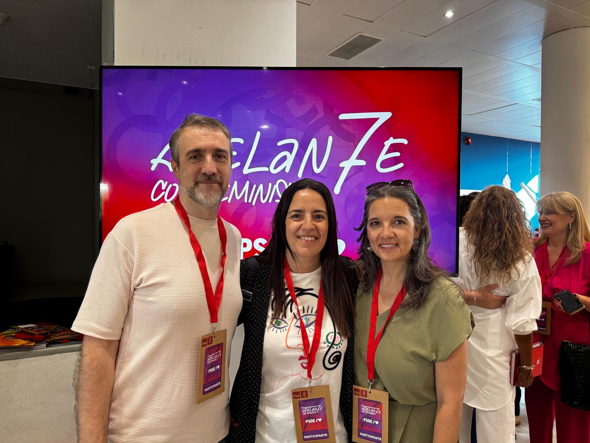 Esta mañana el equipo del #PSOEFuenlabrada participamos en la jornada de igualdad "Adelan7e con feminismo"
En el PSOE lo tenemos claro Feminismo es Igualdad, Feminismo es Socialismo.
#Adelan7e