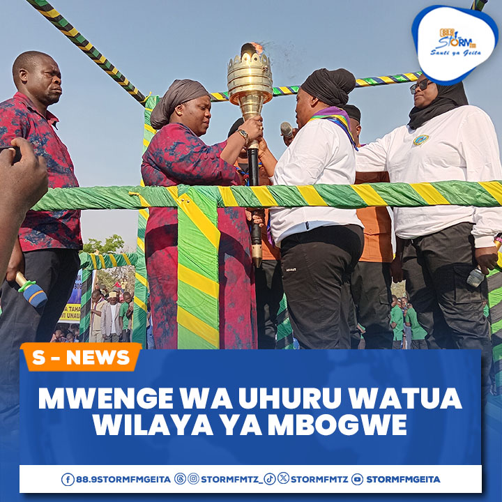 DC Mbogwe Mhe. Sakina Mohamed ameupokea mwenge wa Uhuru kutoka kwa DC Nyang'hwale Grace Kingalame leo Septemba 4 katika viwanja vya shule ya msingi Butimba.

Mwenge wa Uhuru ukiwa wilaya ya Mbogwe utakagua, utazindua na kuweka mawe ya msingi miradi 9 yenye thamani ya Tsh Bil 4.4.