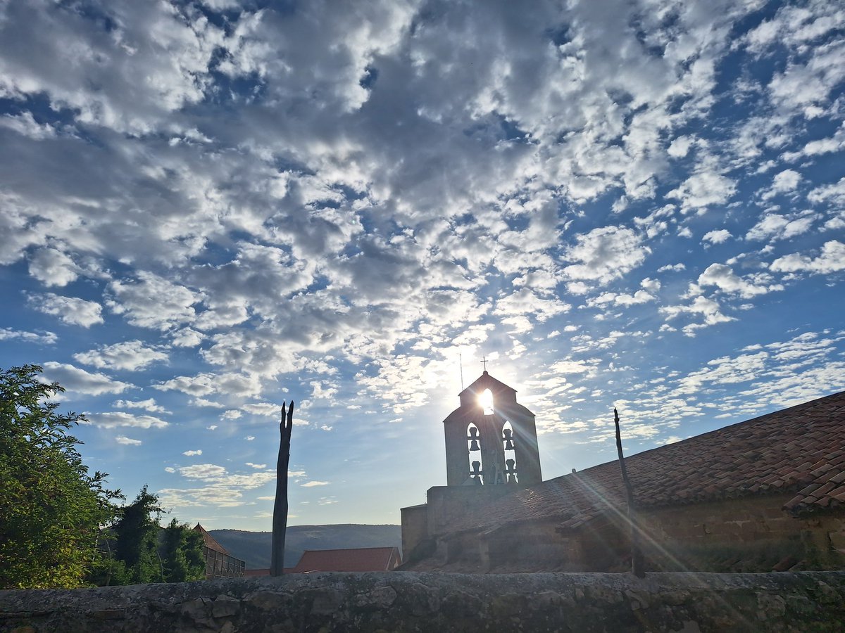 Juan Amela (@meteomorella) on Twitter photo Observatori #Morella T. Mínima 18,2 ⁰C, T. Mínima fàbrica de Giner 11,7 ⁰C, 1011,0 hPa. Cielo nuboso . Buen jueves.
<a href="/AEMET_CValencia/">AEMET Comunitat Valenciana</a> <a href="/AlexMuozGarc/">Álex Muñoz 📷 ☀🦇 💯 🧡</a>
<a href="/AlendaMavi/">Mavi Alenda Morán</a> <a href="/fran40tf/">☀⛅️️fran40 ☔️</a>
<a href="/rasalvi49/">Ramon Salvi</a> <a href="/Fran_Lorenzo95/">Fran Lorenzo</a> <a href="/minervagra/">Minerva GG</a> <a href="/sibilafc/">Silvia Ferrer</a> <a href="/fran40tf/">☀⛅️️fran40 ☔️</a> <a href="/apuntoratge/">À Punt Oratge</a> <a href="/anamaria190977/">Ana María Herrero</a> Observatori #Morella T. Mínima 18,2 ⁰C, T. Mínima fàbrica de Giner 11,7 ⁰C, 1011,0 hPa. Cielo nuboso . Buen jueves.
<a href="/AEMET_CValencia/">AEMET Comunitat Valenciana</a> <a href="/AlexMuozGarc/">Álex Muñoz 📷 ☀🦇 💯 🧡</a>
<a href="/AlendaMavi/">Mavi Alenda Morán</a> <a href="/fran40tf/">☀⛅️️fran40 ☔️</a>
<a href="/rasalvi49/">Ramon Salvi</a> <a href="/Fran_Lorenzo95/">Fran Lorenzo</a> <a href="/minervagra/">Minerva GG</a> <a href="/sibilafc/">Silvia Ferrer</a> <a href="/fran40tf/">☀⛅️️fran40 ☔️</a> <a href="/apuntoratge/">À Punt Oratge</a> <a href="/anamaria190977/">Ana María Herrero</a>