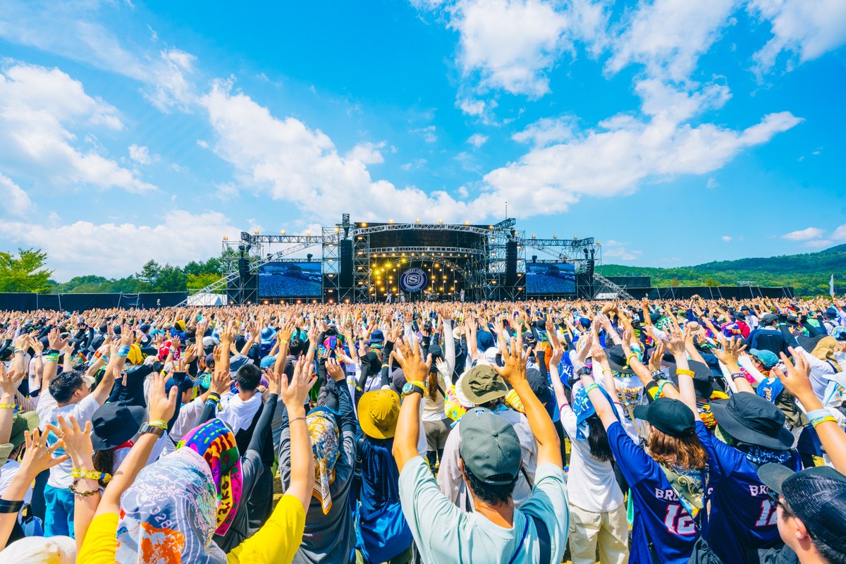 【主催者メッセージ】
改めて「SPACE SHOWER SWEET LOVE SHOWER 2025 30th ANNIVERSARY」にご来場頂いた皆様、ありがとうございました！

今年は快晴の山中湖で皆さんの熱気や歓声に包まれた3日間を迎えられました。無事、3日間が終演し、主催者から皆様へのメッセージを更新いたしました。