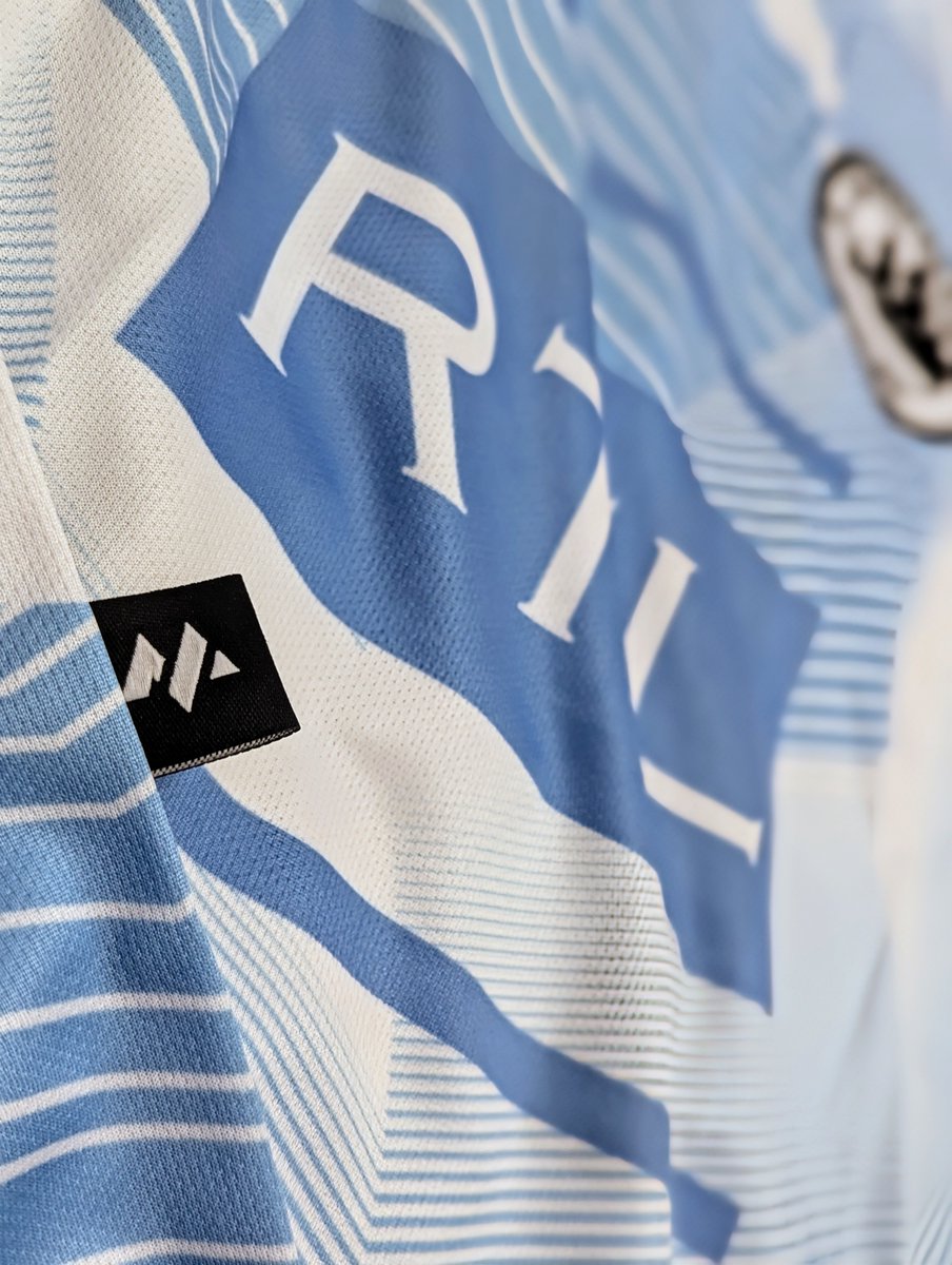 Monarch Sportswear tweet media