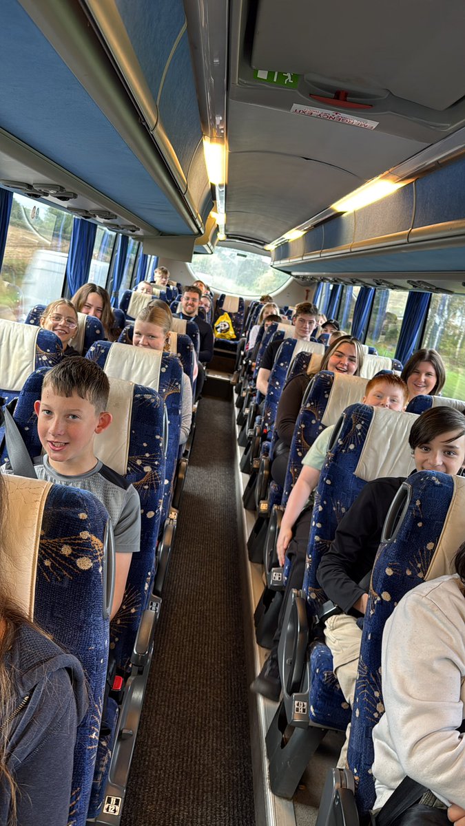 braytonacademy1's tweet image. 🚐 The Go Ape trip has officially set off!
Our students are on their way for a day of adventure, climbing, and team-building in the treetops 🌲🧗‍♀️
We’ll keep you updated throughout the day – let the fun begin! #BraytonPE #GoApeTrip #AdventureDay
