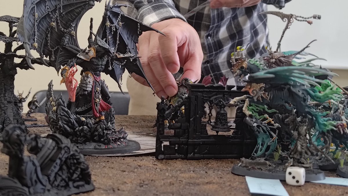 鹿児島ウォーハンマー会 (@kg_warhammer_cl) on Twitter photo === 告知 ===
🎲明日はAoSゲームデー!🎲
17時より鹿児島市 宇宿のポケットホビーさん(<a href="/PocketHobby/">POCKET HOBBY@鹿児島-ウォーハンマー正規販売店 | MTG | FaB | ロルカナ</a>)にて。
見学自由で初心者の方も歓迎!
ゲーム⚔️やペイント🎨の体験もできます。
ミニチュアホビー、「ウォーハンマー」にご興味ある方は、ぜひお越しください👍️
#ウォーハンマー #鹿児島 === 告知 ===
🎲明日はAoSゲームデー!🎲
17時より鹿児島市 宇宿のポケットホビーさん(<a href="/PocketHobby/">POCKET HOBBY@鹿児島-ウォーハンマー正規販売店 | MTG | FaB | ロルカナ</a>)にて。
見学自由で初心者の方も歓迎!
ゲーム⚔️やペイント🎨の体験もできます。
ミニチュアホビー、「ウォーハンマー」にご興味ある方は、ぜひお越しください👍️
#ウォーハンマー #鹿児島