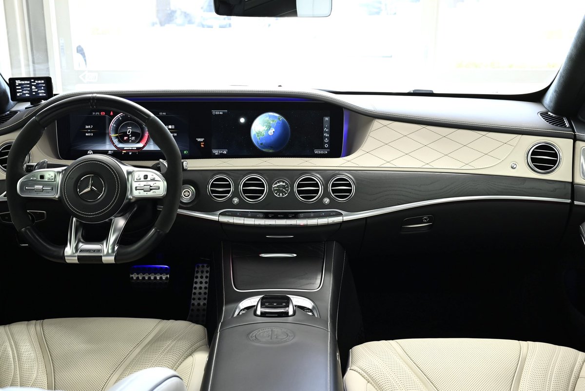 [在庫情報]
W222型S63AMGロング後期モデル

2017年式
距離8.6万km

ロワリングで程よく落とされた車高とAnijaワンオフアルミで決まってます✨

お問い合わせはこちらから↓
【carsensor.net/usedcar/detail…】