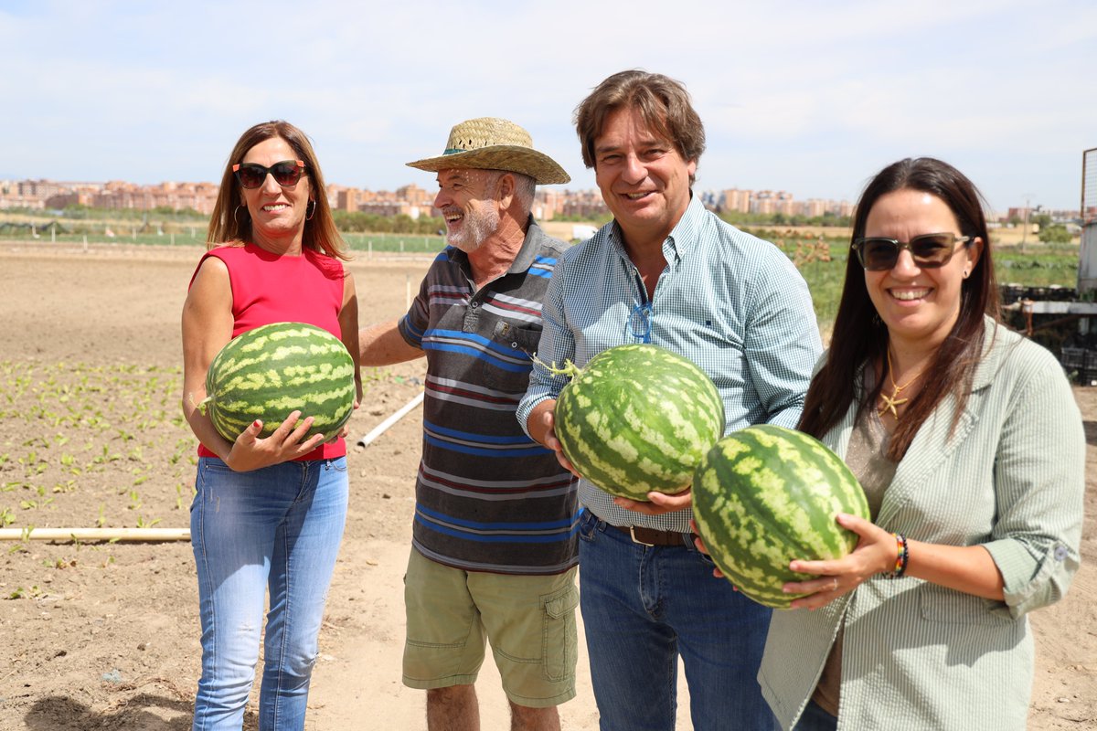 🌱💚 Hoy tengo una gran noticia para compartir con todos vosotros y vosotras.

Fuenlabrada ha sido seleccionada entre 12 proyectos de toda España por la Fundación Biodiversidad y el Ministerio de Transición Ecológica para recibir financiación europea a través de los fondos FEDER.