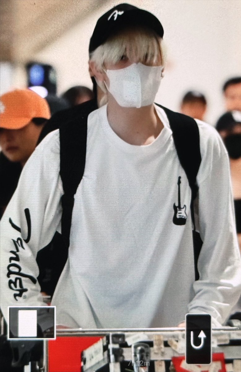 7h12m's tweet photo. 250903 ICN 입국
웰컴투 코리아 🇰🇷
#엔플라잉 #차훈 #기타리스트 #nflying #chahun https://t.co/JQrp9Mk701