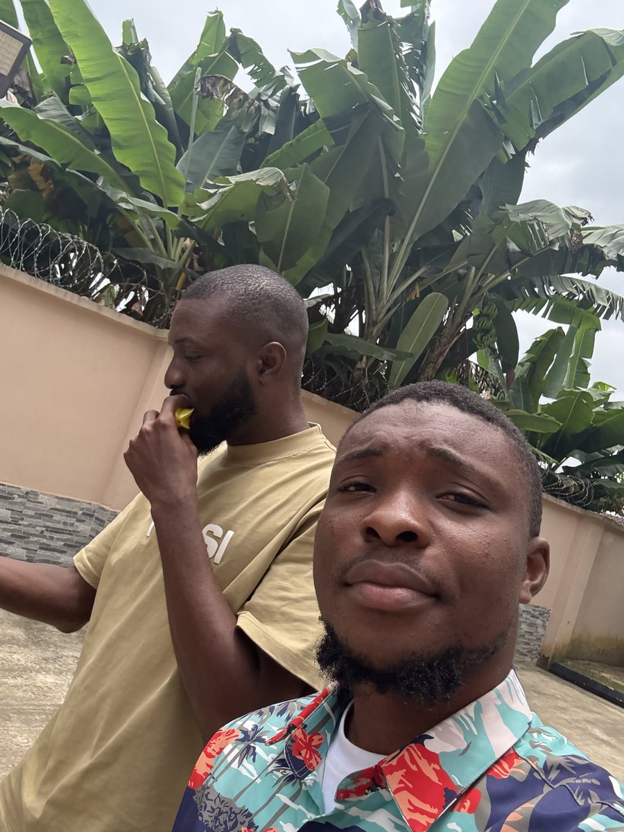 creative__ui's tweet image. Earlier this week, I and my friend @officialAnibaba rounded up the shoot for the documentary about my ordeal in Cameroon. 🇨🇲

We&apos;re on the post production right now and I can&apos;t wait to share it with you all.

How&apos;s your week going?