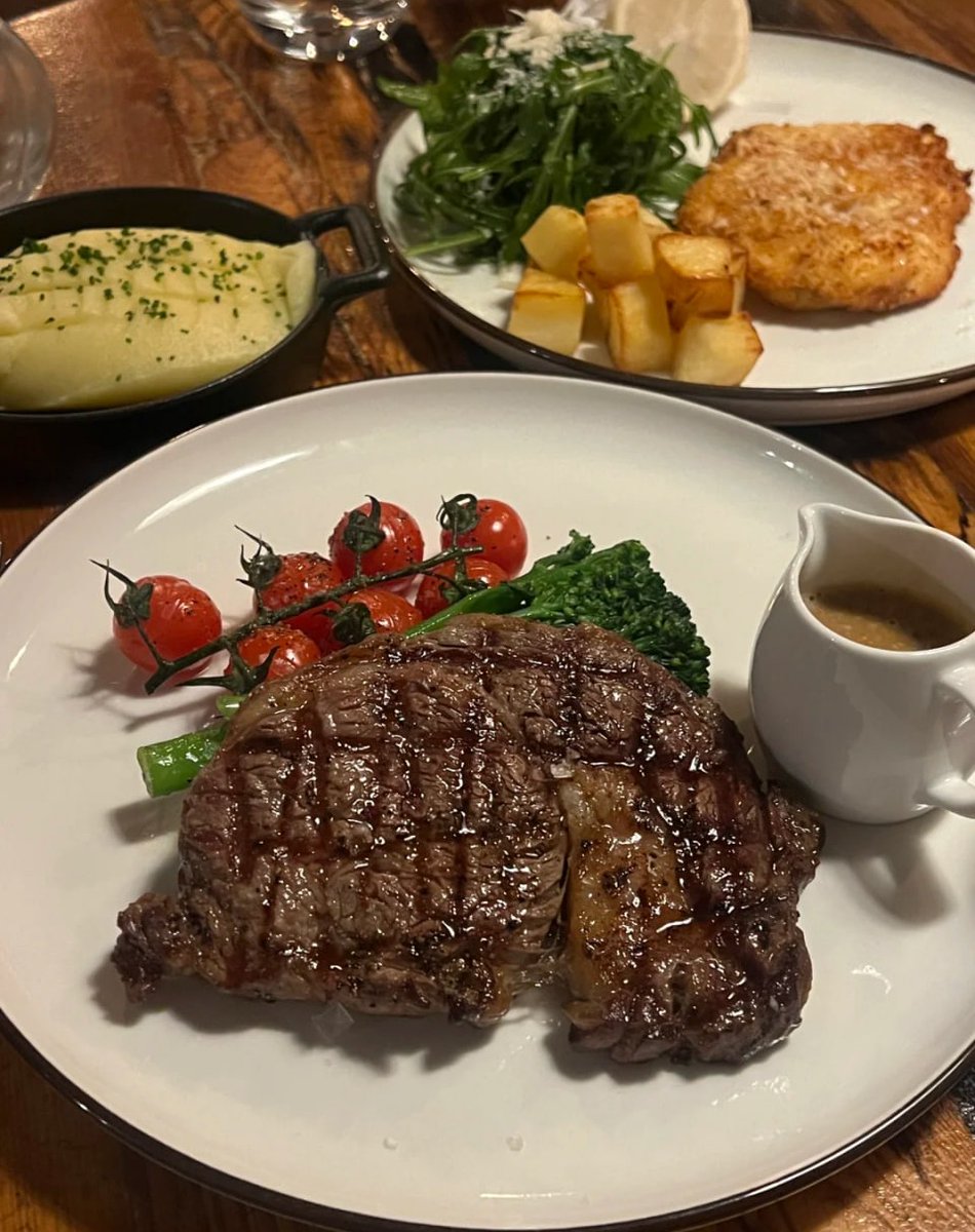The art of dining with this exquisite plate of culinary delight. What’s your favorite dish to savor? #FoodieHeaven #CulinaryArt #TasteTheMoment